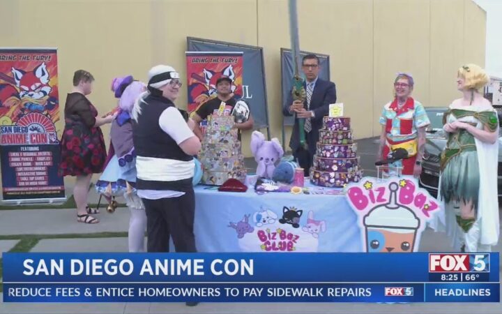 Vendor booths at Anime San Diego