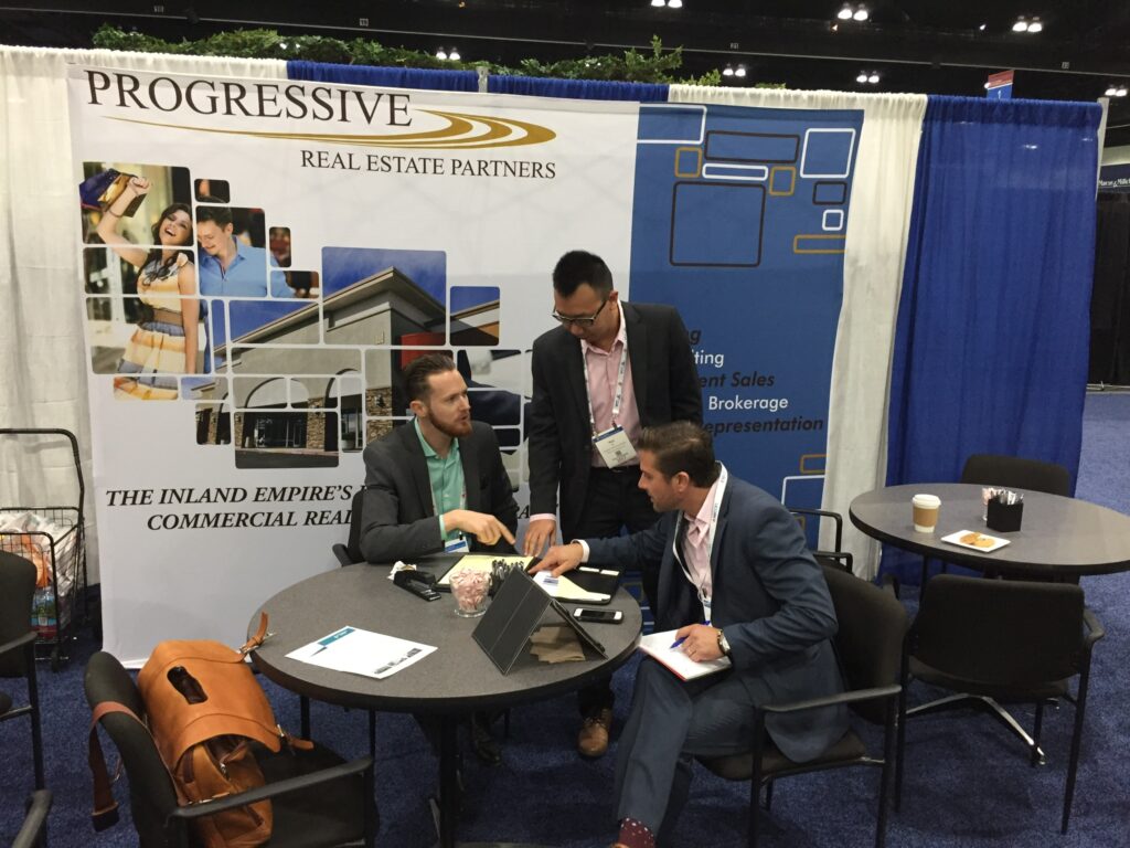 Meeting at an ICSC Western booth