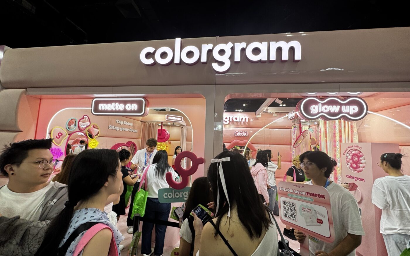 Colorgram matte-on and glow-up activation at Olive Young Festa LA 2026